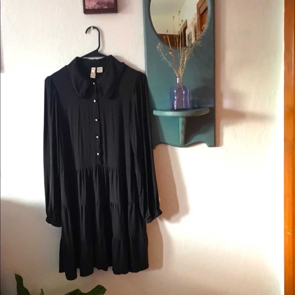 DIVIDED H&M Peter Pan Collar Little Black Dress